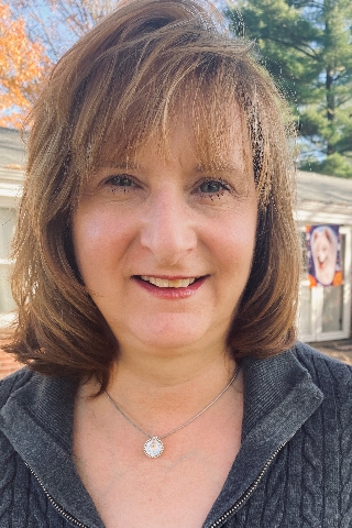 Elliott-Palek, Janet
