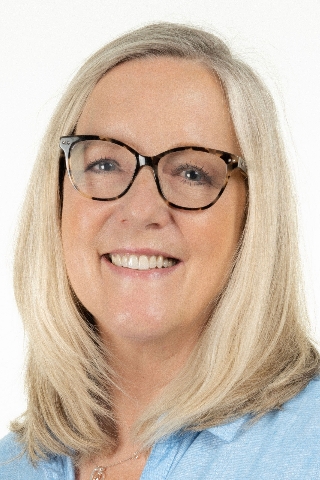 Fornuto, Elaine